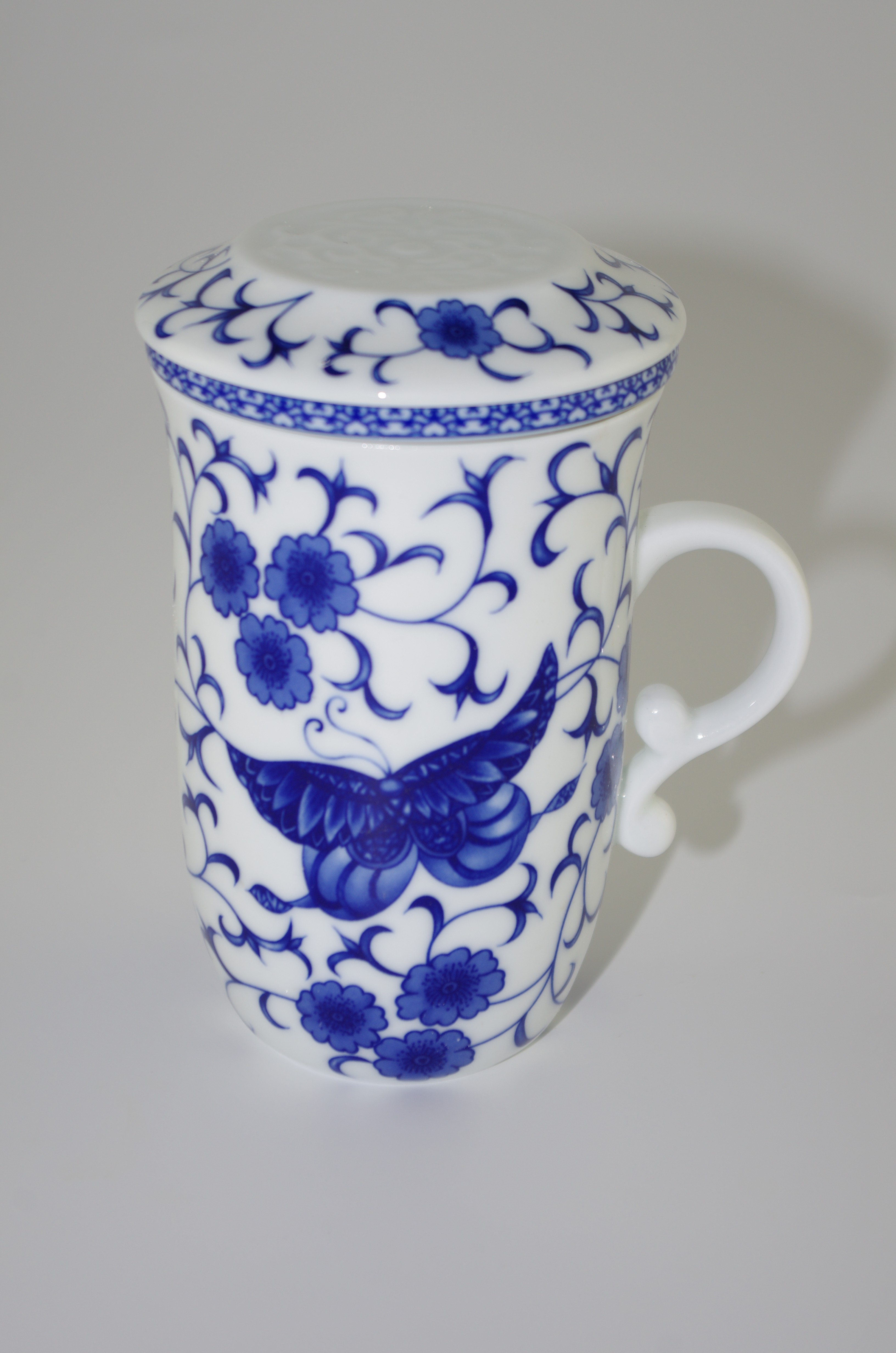 Tasse à thé en porcelaine chinoise avec infuseur et couvercle 250 ml