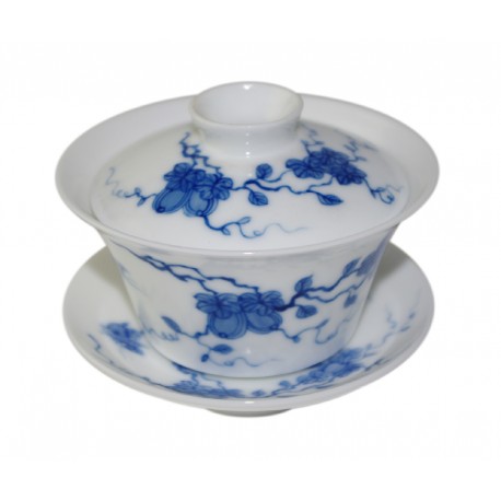 Gaiwan en porcelaine de style Qing Hua décoré de melons et papillons